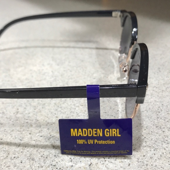 NWT MADDEN GIRL black/rose gold sunglasses - Picture 7 of 7